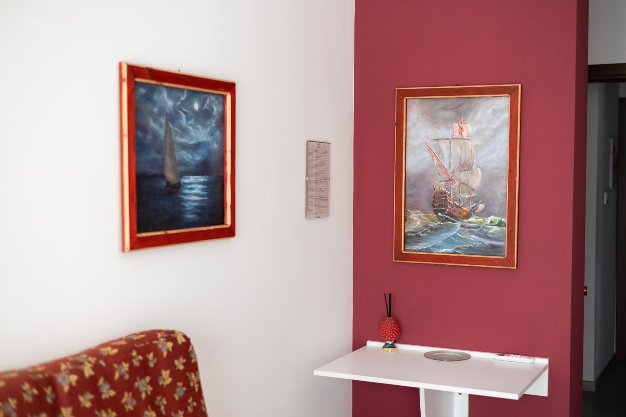 Gasthof Palermonamour Art Gallery *